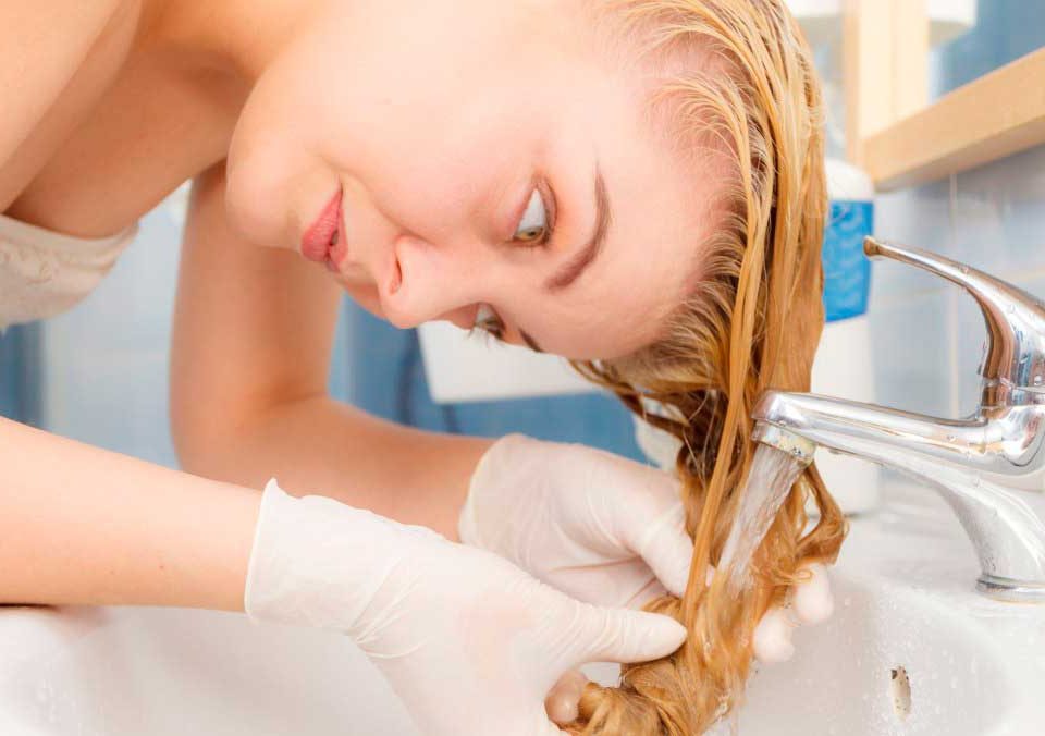 temperatura-ideal-del-agua-para-lavarse-el-cabello-pelo